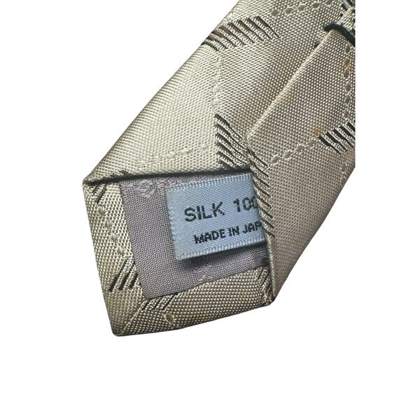 614. RENOMA Paris Tie - Stylish Accessory - Picture 6 of 8